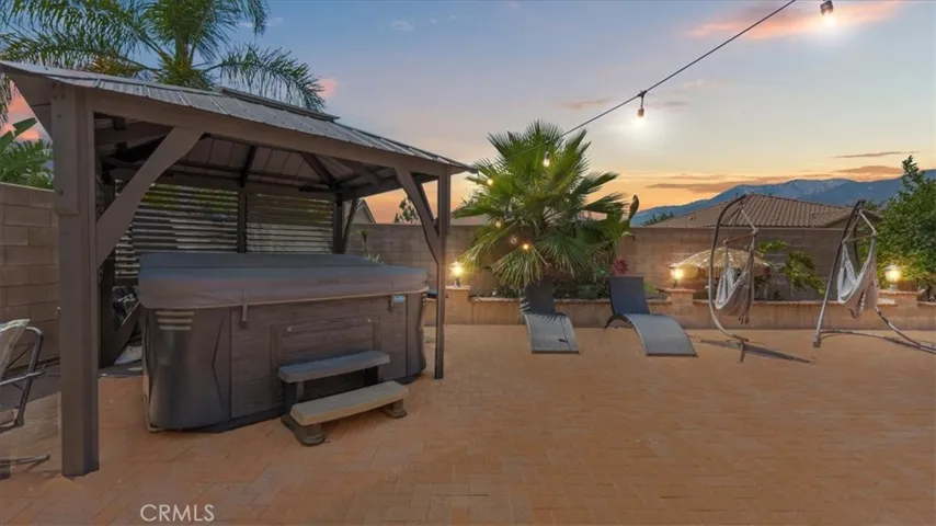 Dreamy backyard for entertaining