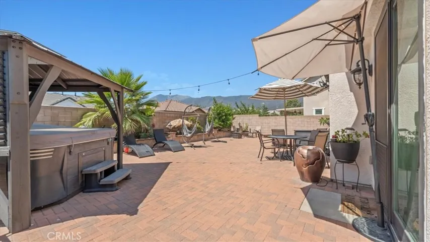15767 Buck Point Lane, Fontana, California 92336