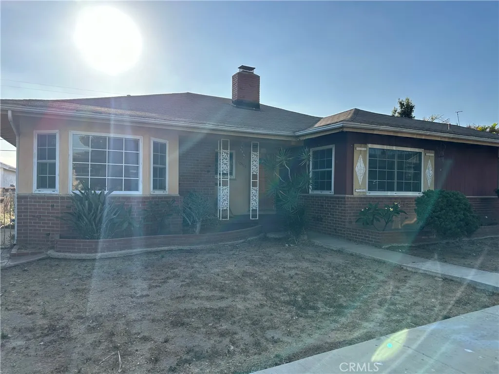 10519 S 3rd Avenue, Inglewood, California 90303 home-pic-2