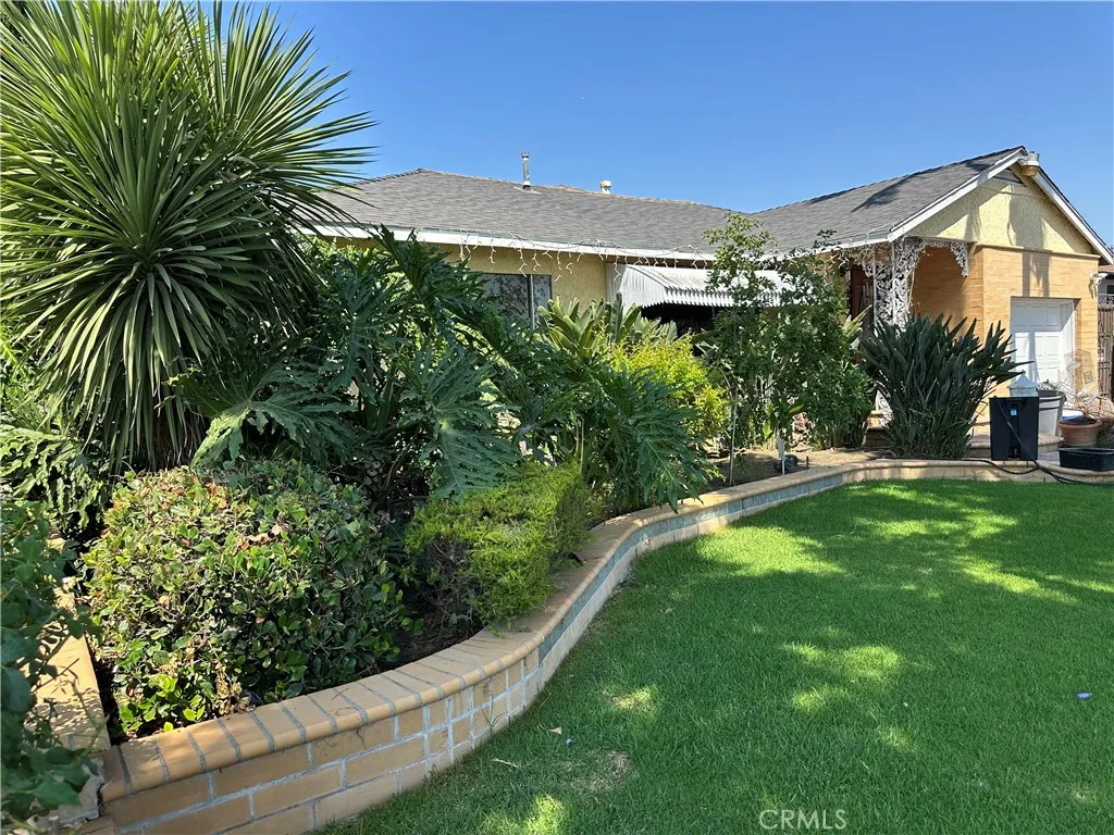 12929 S Central Avenue, Los Angeles, California 90059 home-pic-2