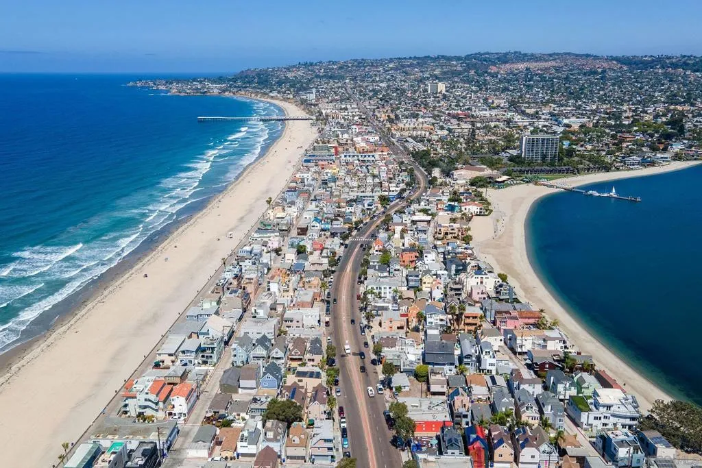 713 San Jose Pl, San Diego, California 92109 home-pic-20