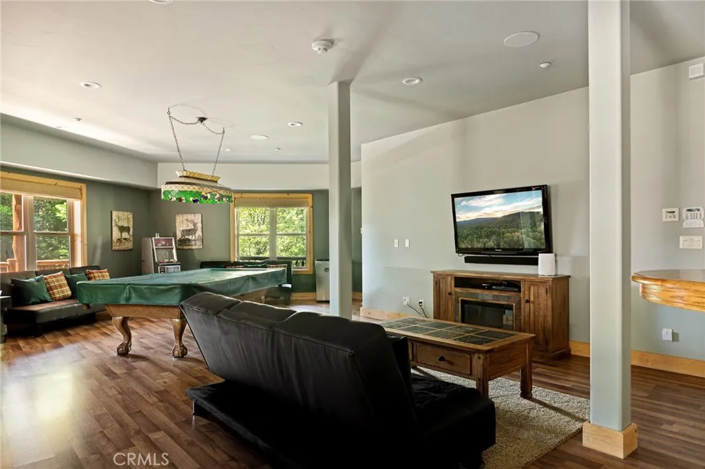 27492 Cedarwood Court, Lake Arrowhead, California 92352 home-pic-31
