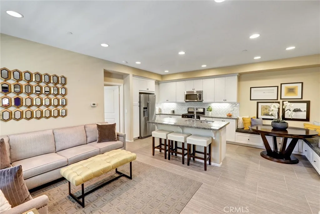 580 Katy Drive, Upland, California 91786 home-pic-3