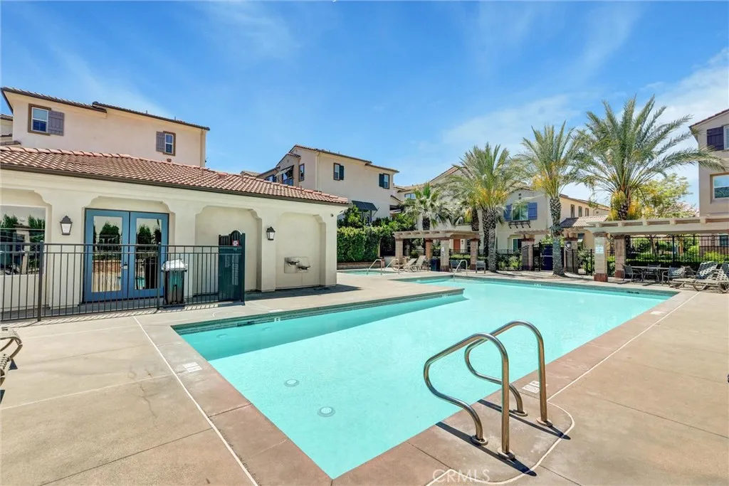580 Katy Drive, Upland, California 91786 home-pic-26