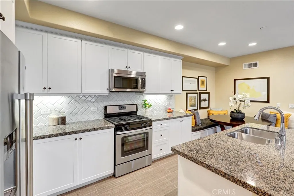 580 Katy Drive, Upland, California 91786 home-pic-6