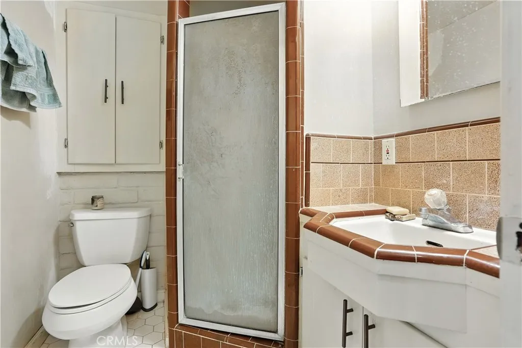 3719 Jurupa Avenue, Riverside, California 92506 home-pic-13