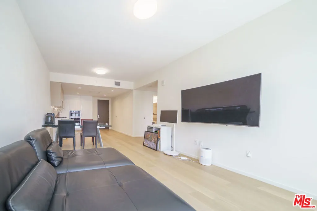 877 Francisco Street 1208, Los Angeles, California 90017 home-pic-7