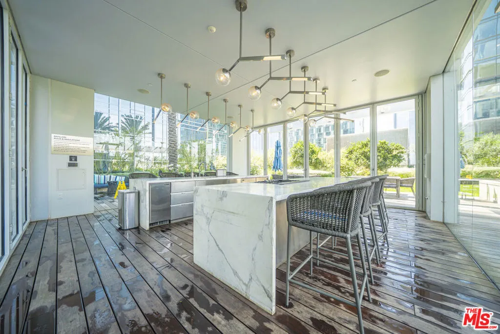 877 Francisco Street 1208, Los Angeles, California 90017 home-pic-13