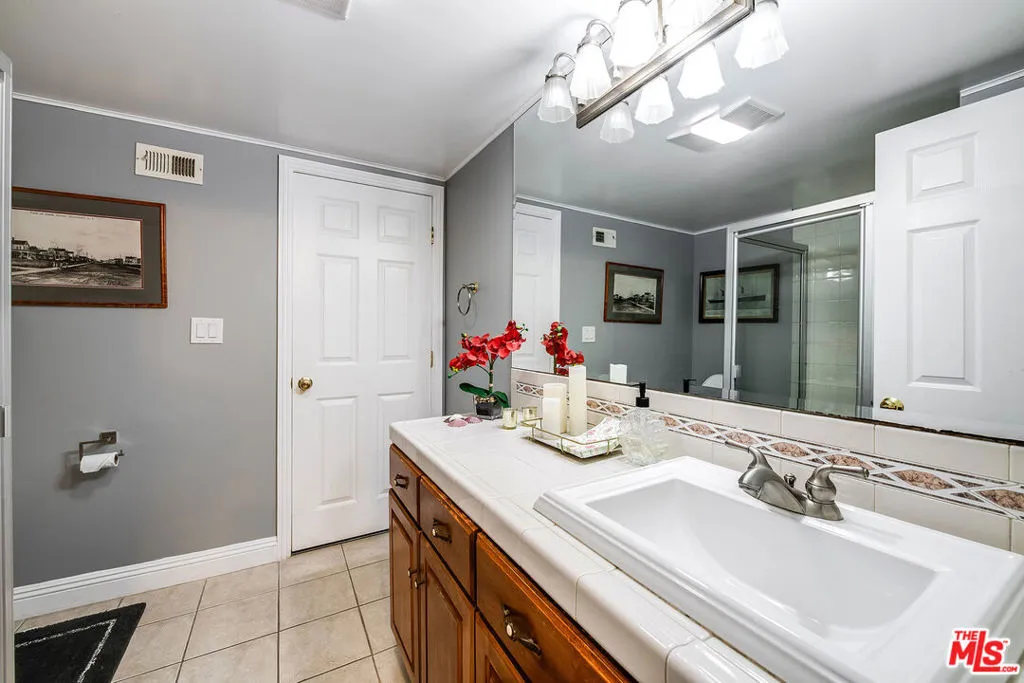 2223 Mcrae Drive, San Pedro, California 90732 home-pic-28