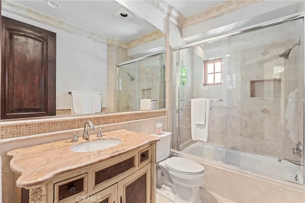 207 Blue Lake Road, Lake Arrowhead, California 92352 home-pic-23