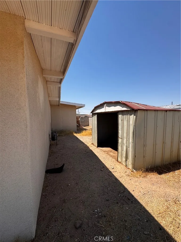 561 Frances Drive, Barstow, California 92311 home-pic-15