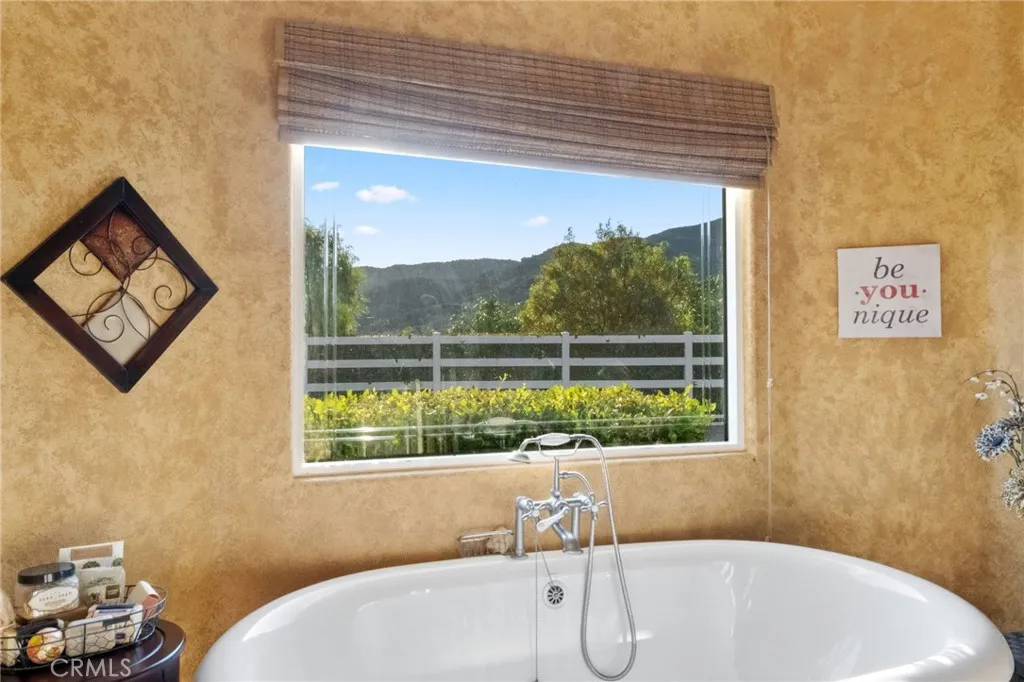 39898 Via Sereno, Murrieta, California 92562 home-pic-31