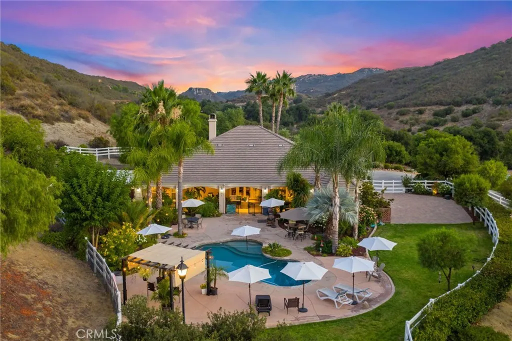 39898 Via Sereno, Murrieta, California 92562 home-pic-3