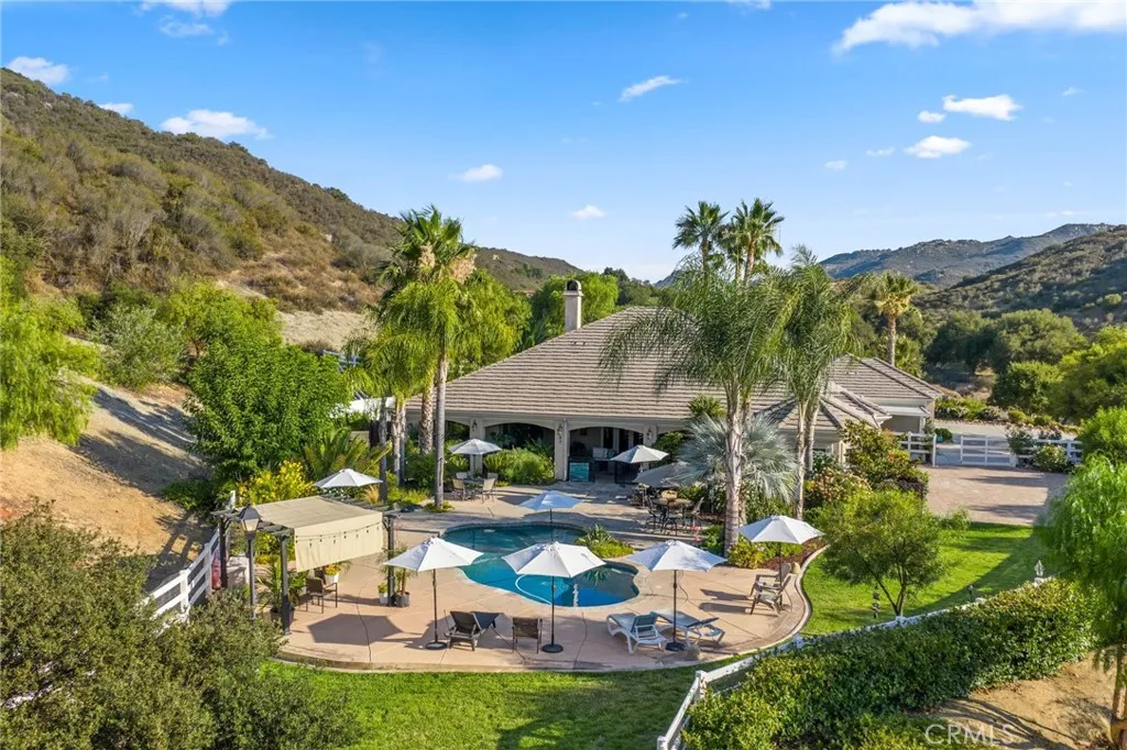 39898 Via Sereno, Murrieta, California 92562 home-pic-6