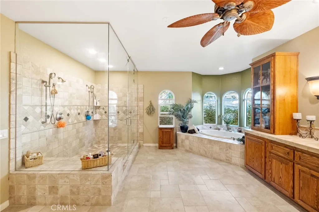 39898 Via Sereno, Murrieta, California 92562 home-pic-25