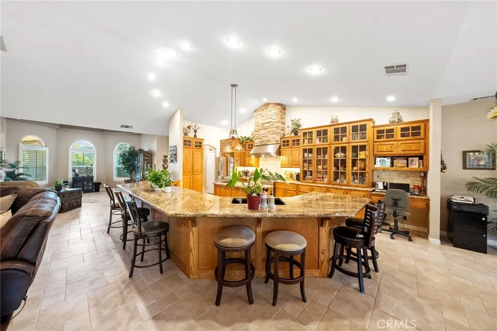 39898 Via Sereno, Murrieta, California 92562 home-pic-14