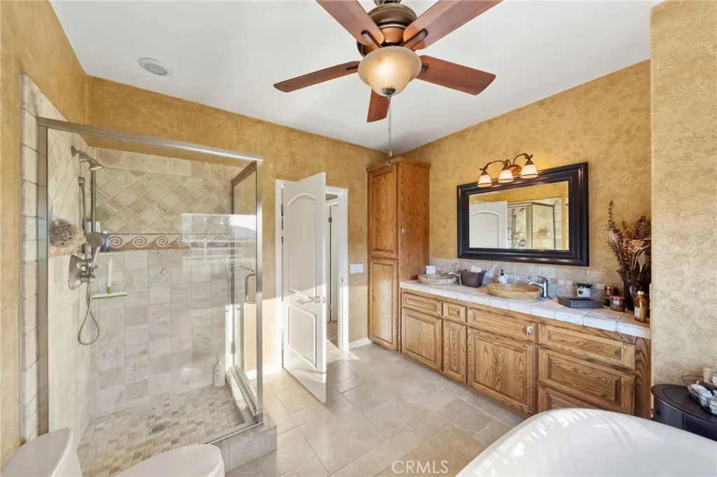 39898 Via Sereno, Murrieta, California 92562 home-pic-32