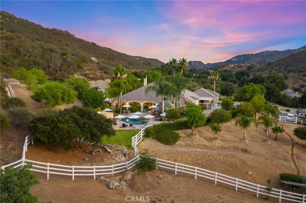 39898 Via Sereno, Murrieta, California 92562 home-pic-49