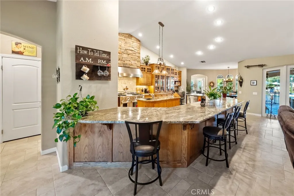 39898 Via Sereno, Murrieta, California 92562 home-pic-13