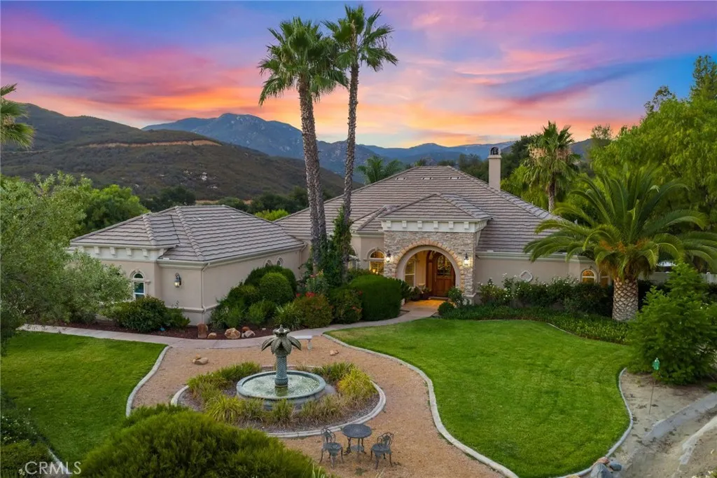 39898 Via Sereno, Murrieta, California 92562 home-pic-1