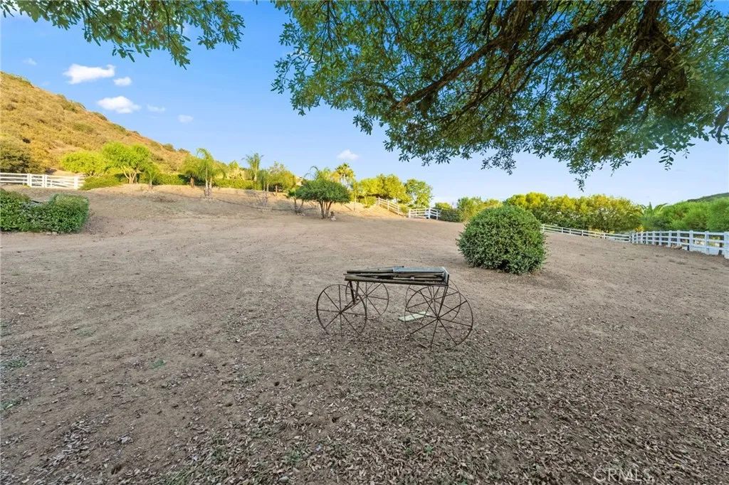 39898 Via Sereno, Murrieta, California 92562 home-pic-46
