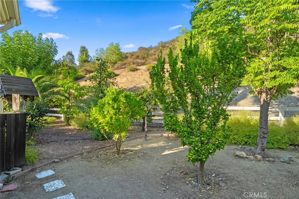 39898 Via Sereno, Murrieta, California 92562 home-pic-43