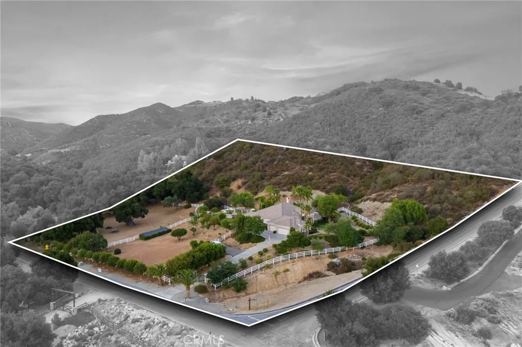 39898 Via Sereno, Murrieta, California 92562 home-pic-48