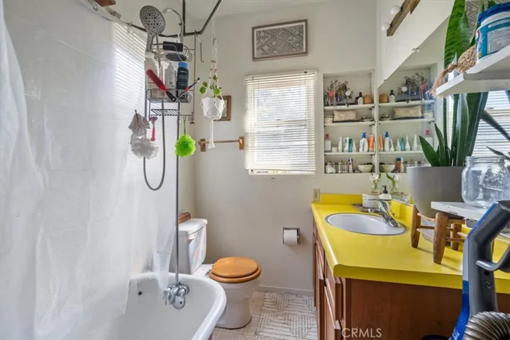 1143 Walnut Street, San Luis Obispo, California 93401