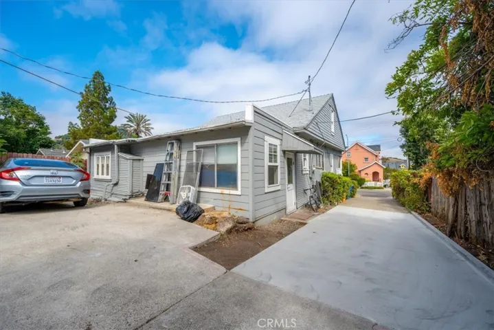 1143 Walnut Street, San Luis Obispo, California 93401
