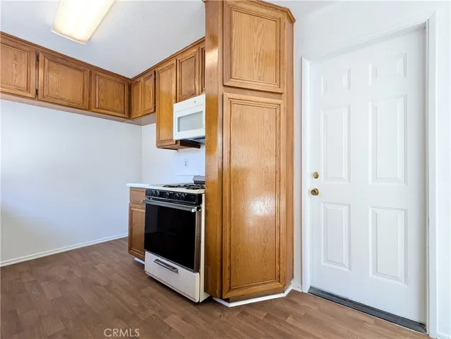 9235 Woodman Avenue G, Arleta, California 91331