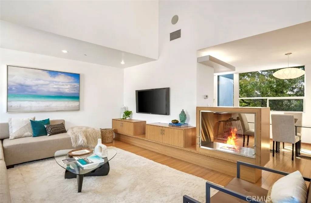 1035 19th Street 102, Santa Monica, California 90403 home-pic-5