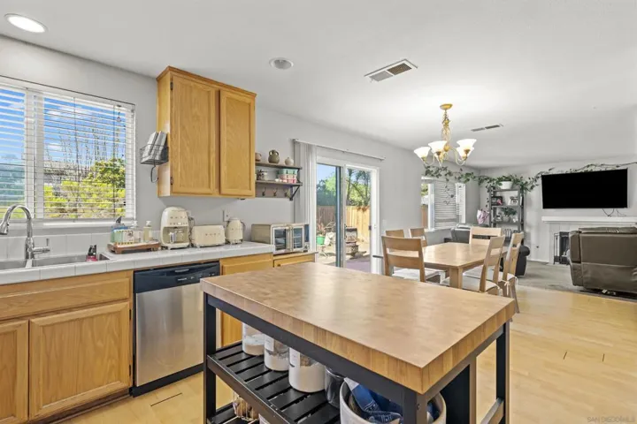 5954 Vista Santa Catarina, San Diego, California 92154