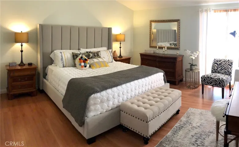 641 S Prospect Avenue 203, Redondo Beach, California 90277