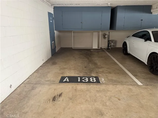 641 S Prospect Avenue 203, Redondo Beach, California 90277