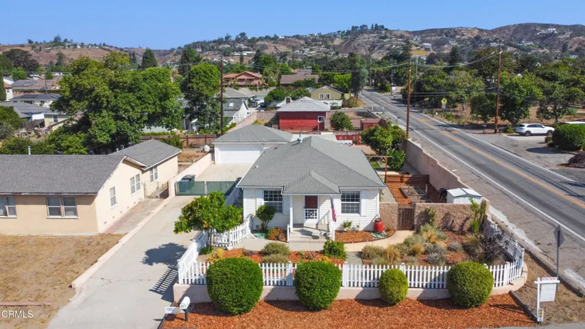Camarillo-Heights-Cottage-Drone-3