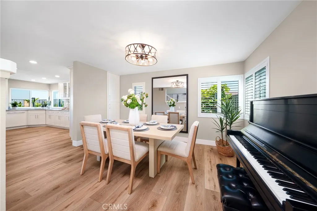 6691 E Smokewood Circle, Anaheim, California 92807 home-pic-11