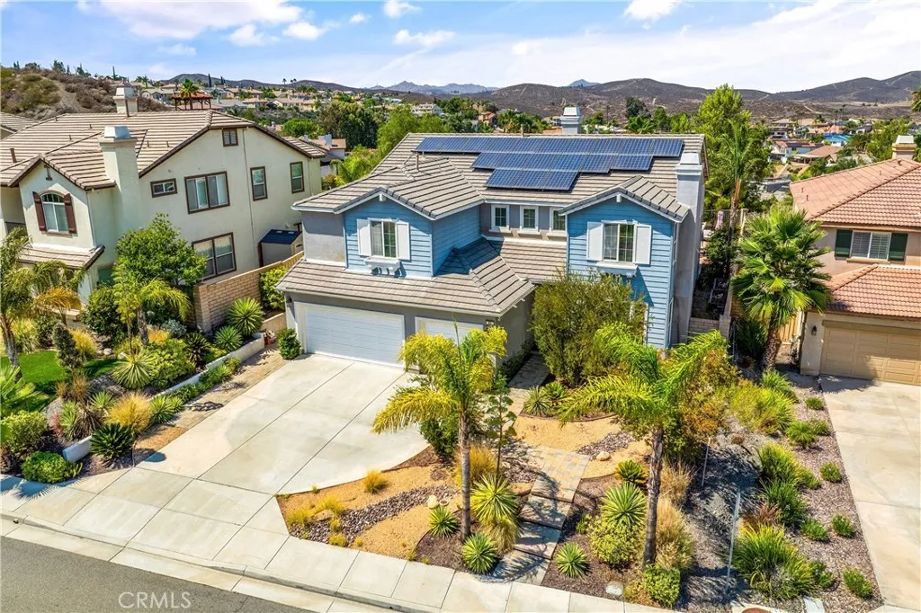63 Volta Del Tintori Street, Lake Elsinore, California 92532, 5 Bedrooms Bedrooms, ,5 BathroomsBathrooms,Residential,For Sale,Volta Del Tintori,SW25179952