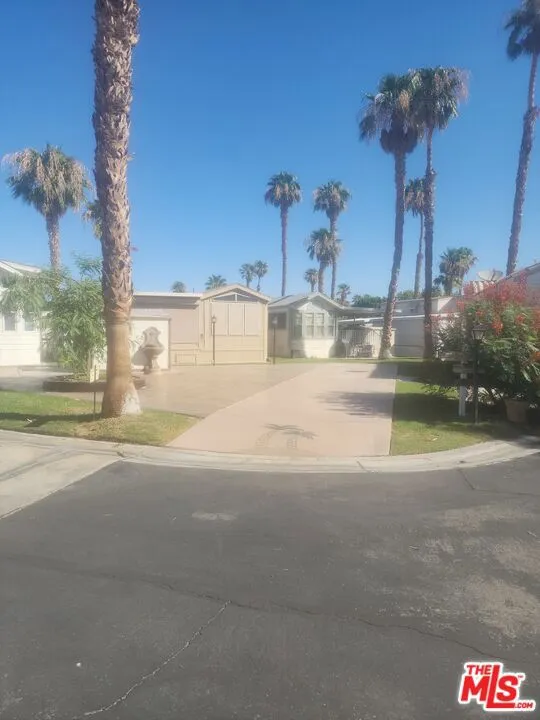 84136 Avenue 44 201, Indio, California 92203 — photo 5