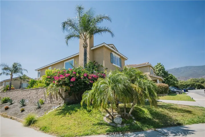 5332 Trailhawk Avenue, Fontana, California 92336