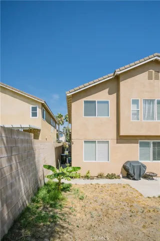 5332 Trailhawk Avenue, Fontana, California 92336