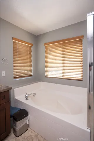 5332 Trailhawk Avenue, Fontana, California 92336