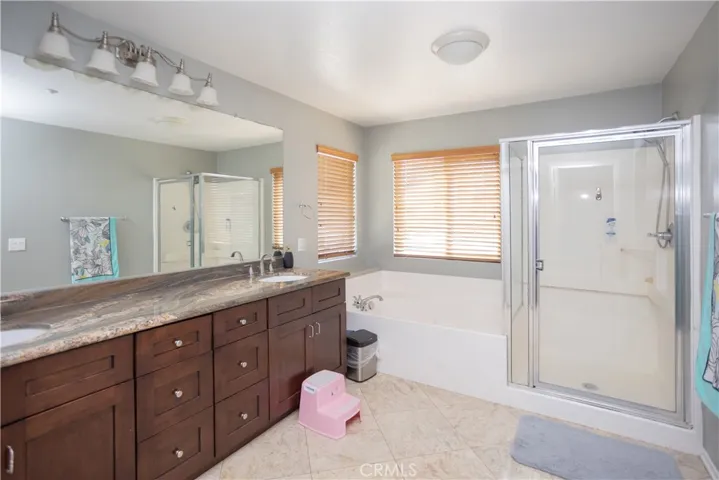 5332 Trailhawk Avenue, Fontana, California 92336