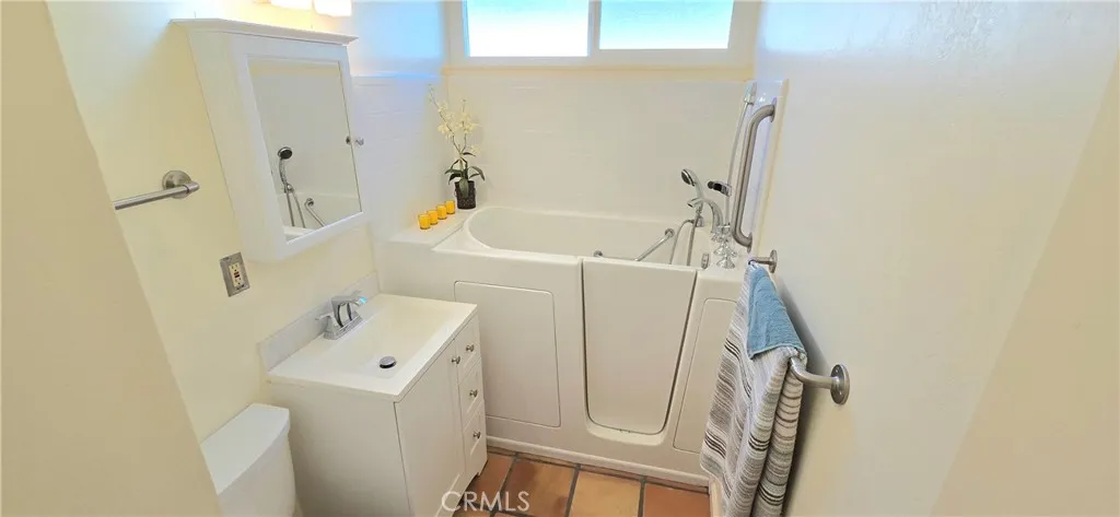 Hall bath with walk-in jetted tub