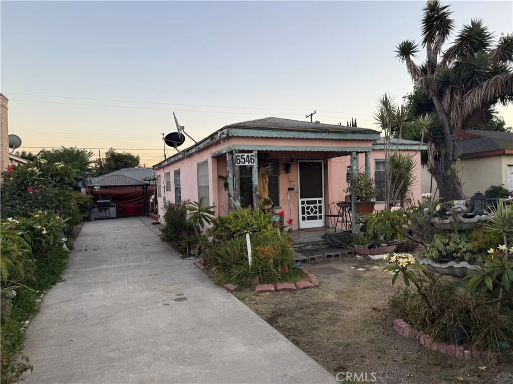 6546 Fry Street, Bell Gardens, California 90201, 3 Bedrooms Bedrooms, ,1 BathroomBathrooms,Residential,For Sale,Fry,MB25180216