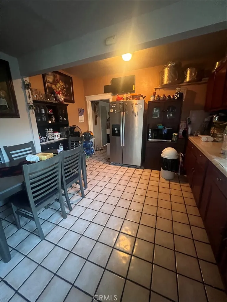 1734 E 63rd Street, Los Angeles, California 90001 home-pic-5
