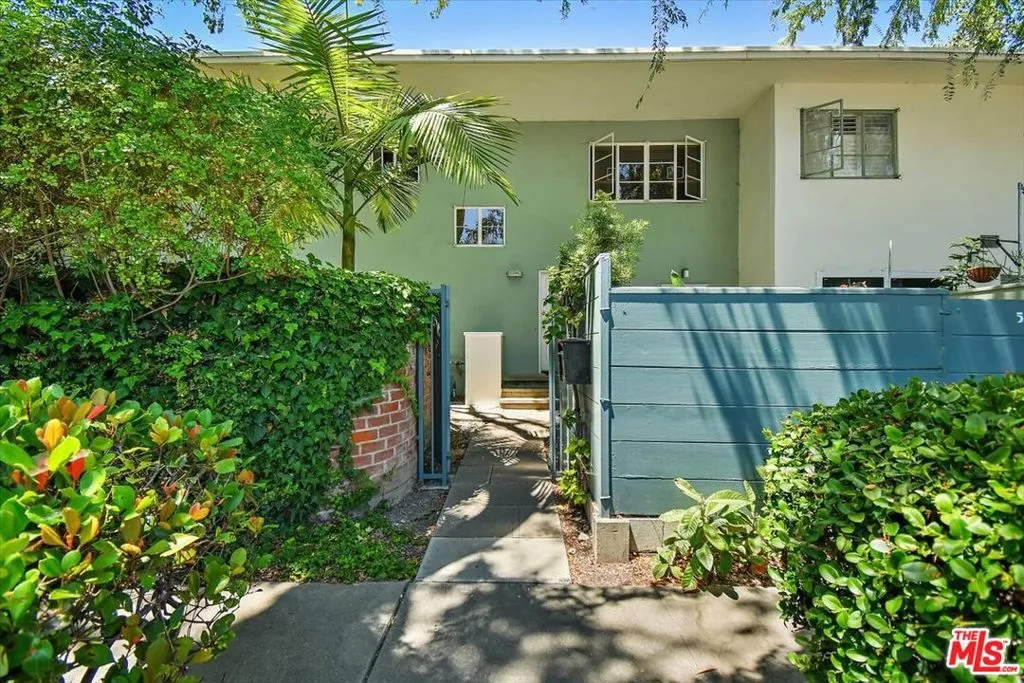 5381 1/2 Village, Los Angeles, California 90016 home-pic-2