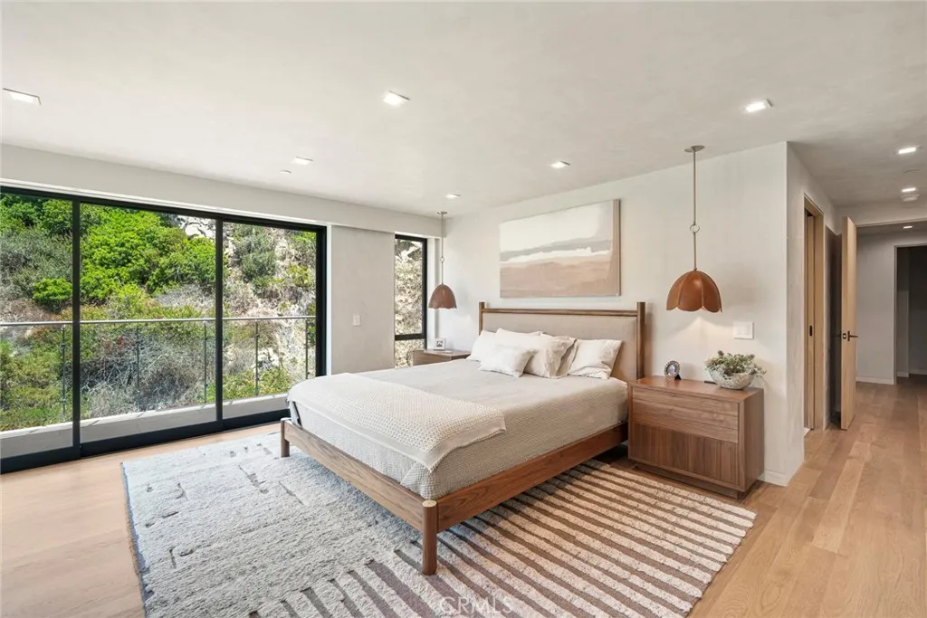 702 Diamond, Laguna Beach, California 92651 home-pic-21