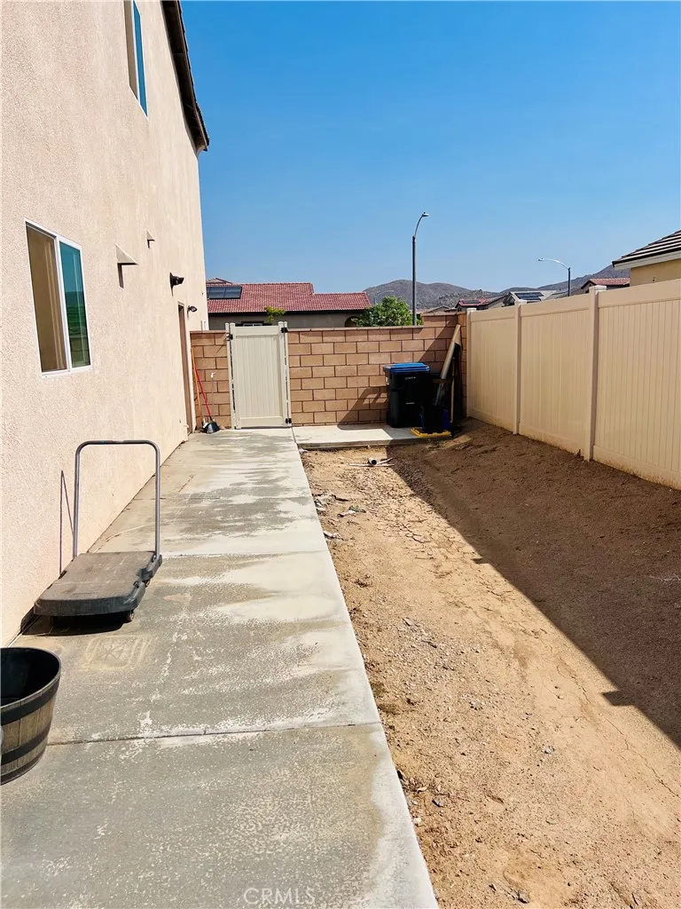 31381 Linden Flower Road, Winchester, California 92596 home-pic-25