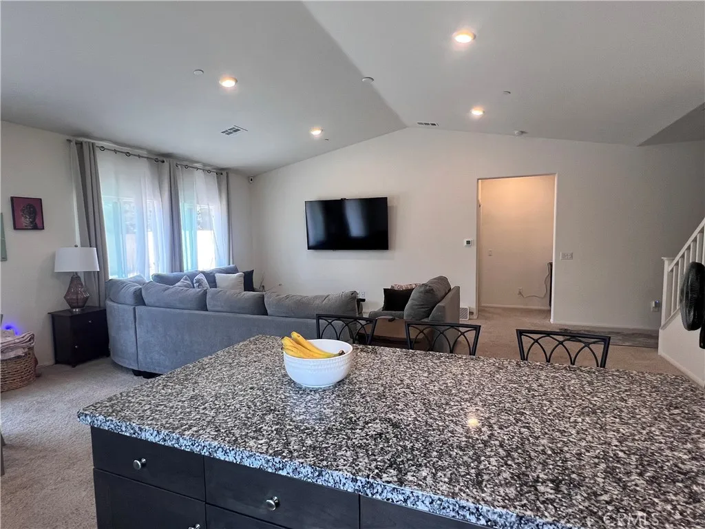 31381 Linden Flower Road, Winchester, California 92596 home-pic-6