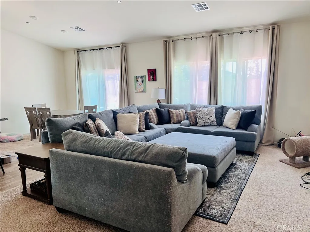 31381 Linden Flower Road, Winchester, California 92596 home-pic-0